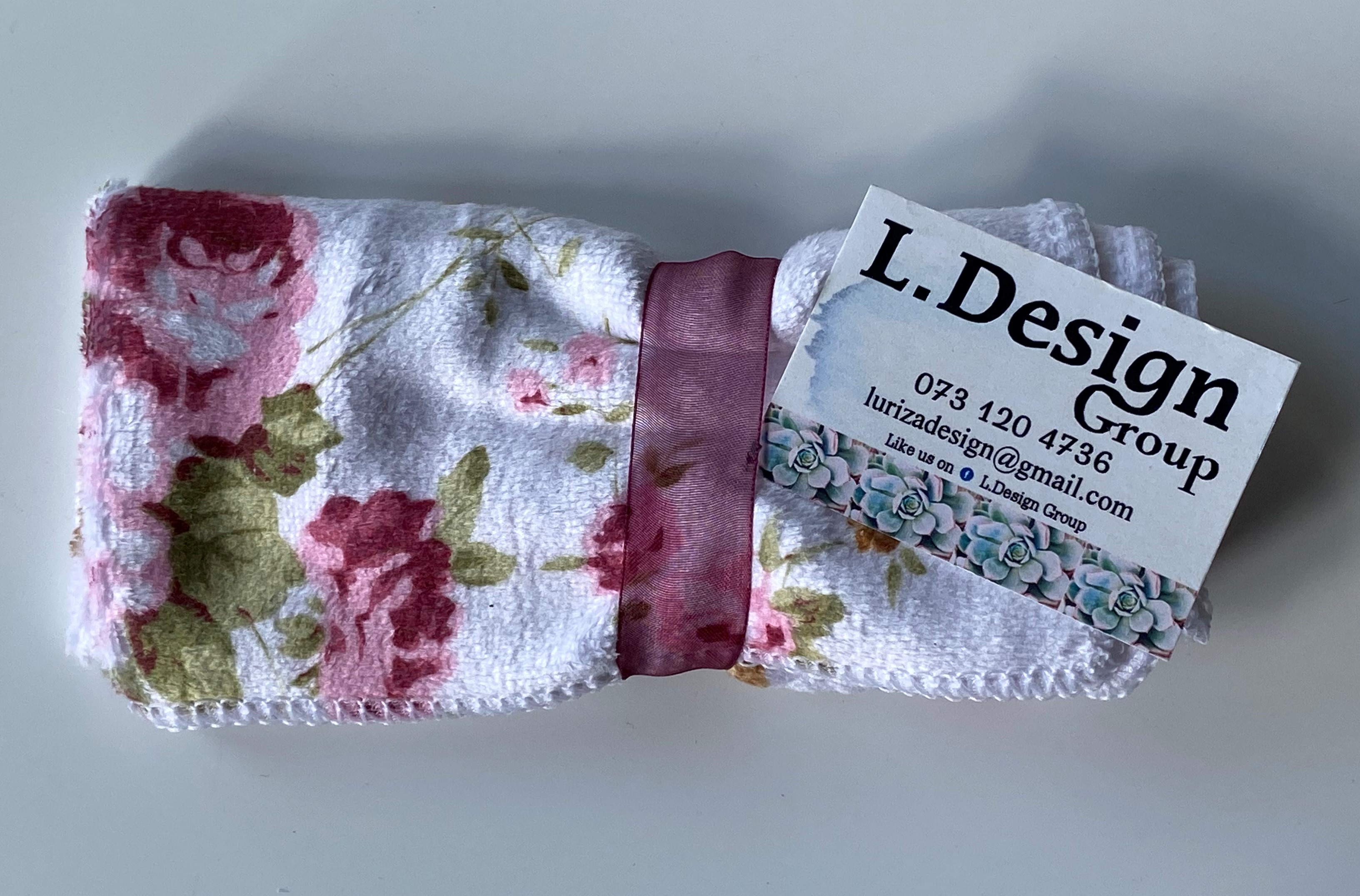 microfibre-cleaning-cloth-white-floral